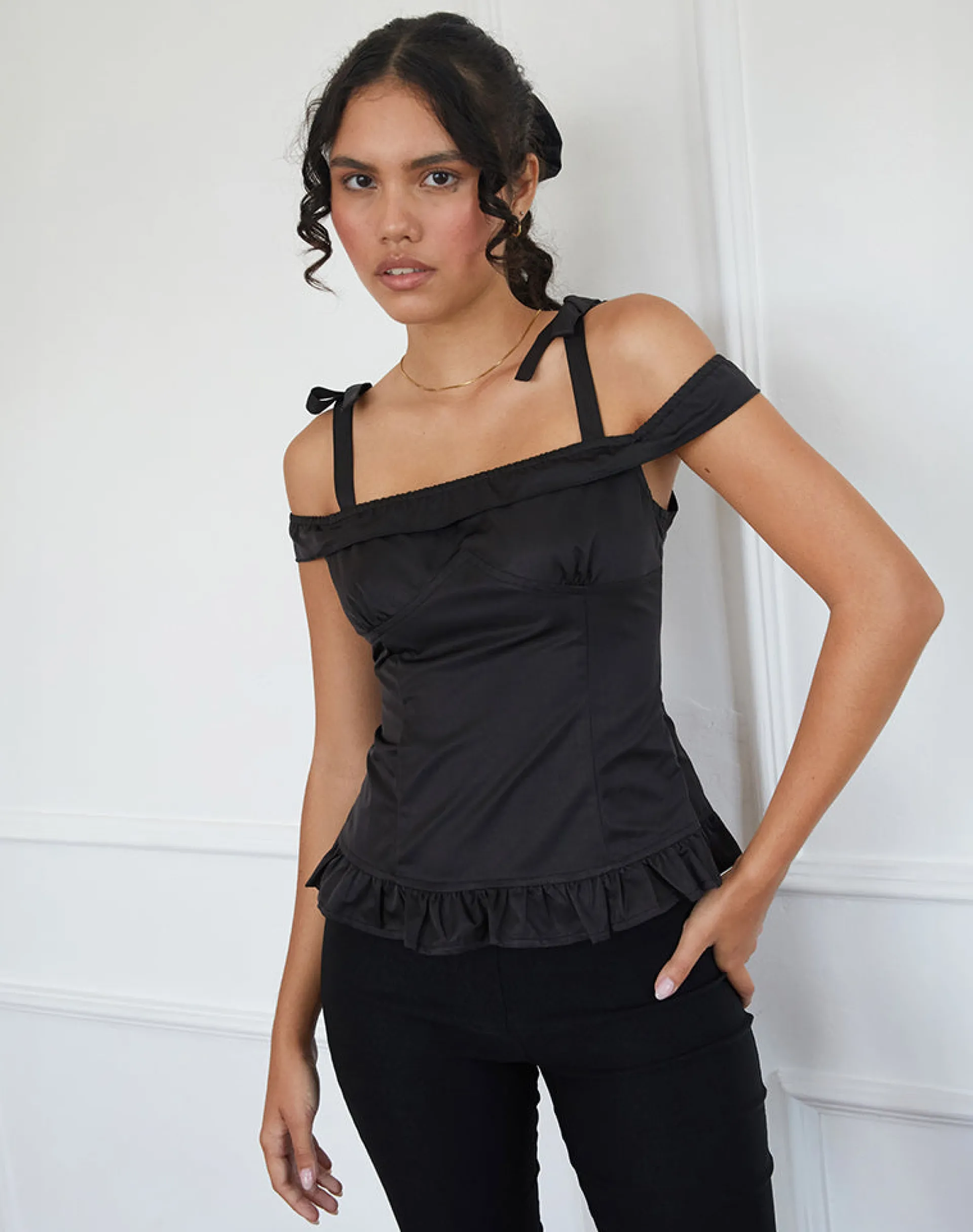Motel Rocks Going Out Tops-Anneli Frill Hem Top in Black
