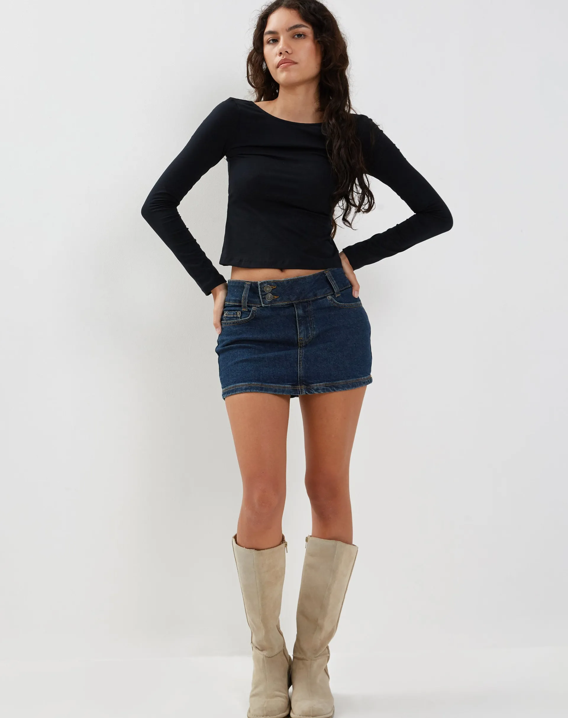 Motel Rocks Basics-Ansita Long Sleeve Top in Black