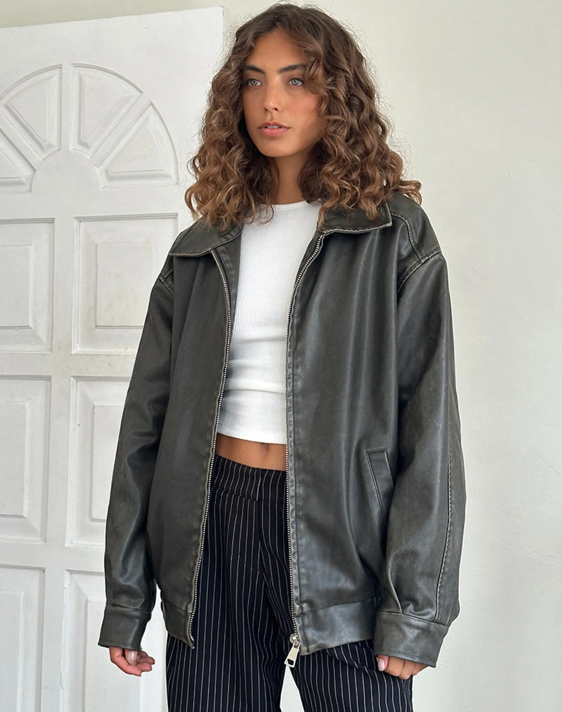 Motel Rocks Basics | Pu Jackets-Cavita Distressed Jacket in PU Olive puolive