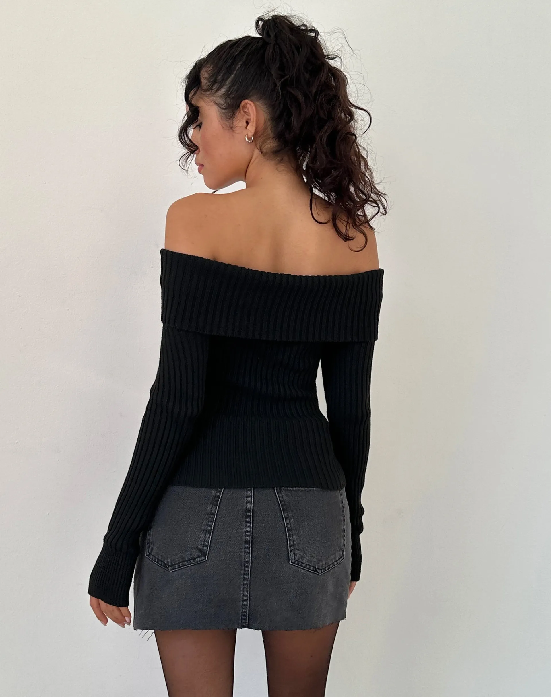 Motel Rocks Jumpers-Circe Off-Shoulder Long Sleeve Knit Top in Black