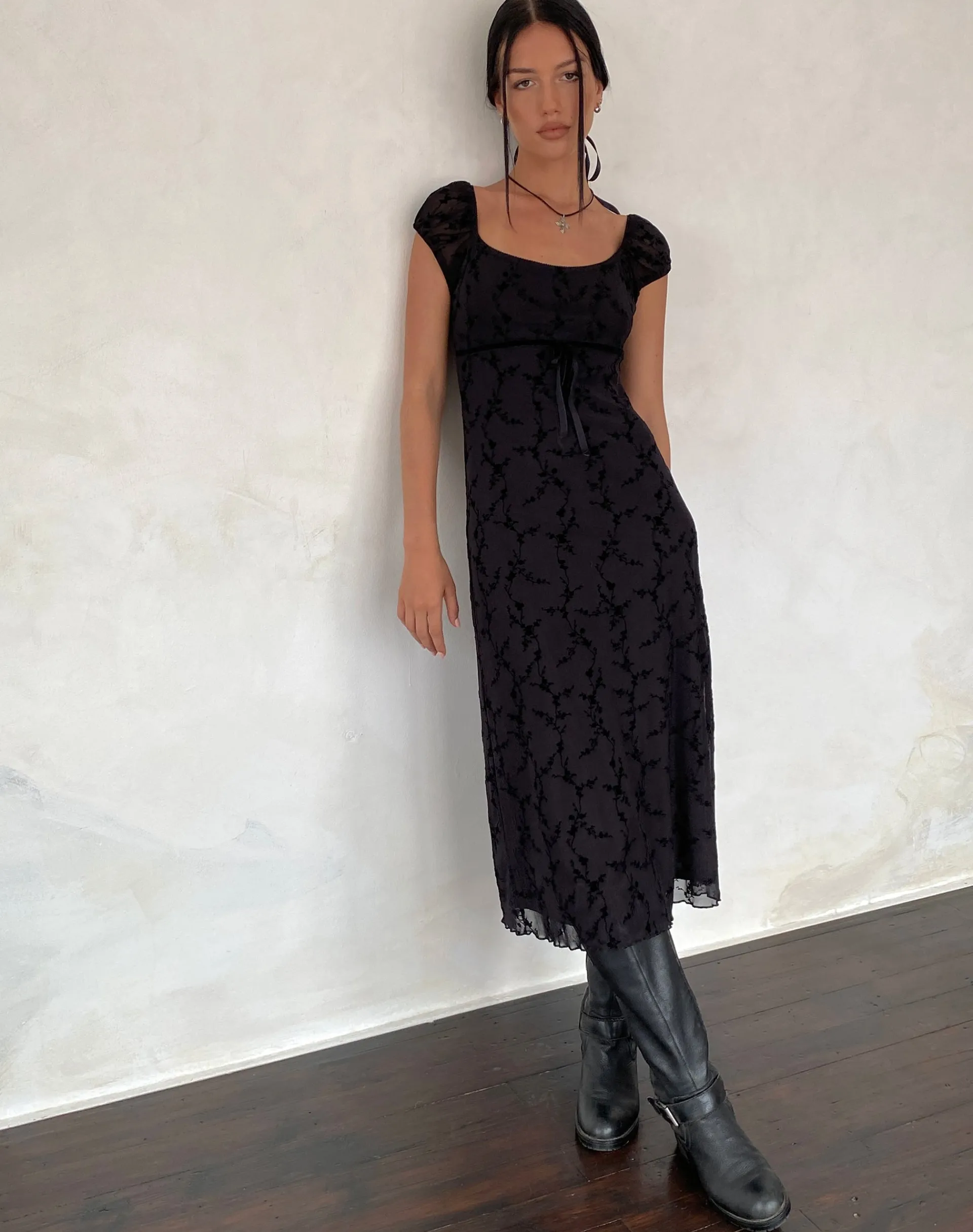 Motel Rocks Printed Dresses | Day Dresses-Clarisse Midi Dress in Mesh Vine Flower Black
