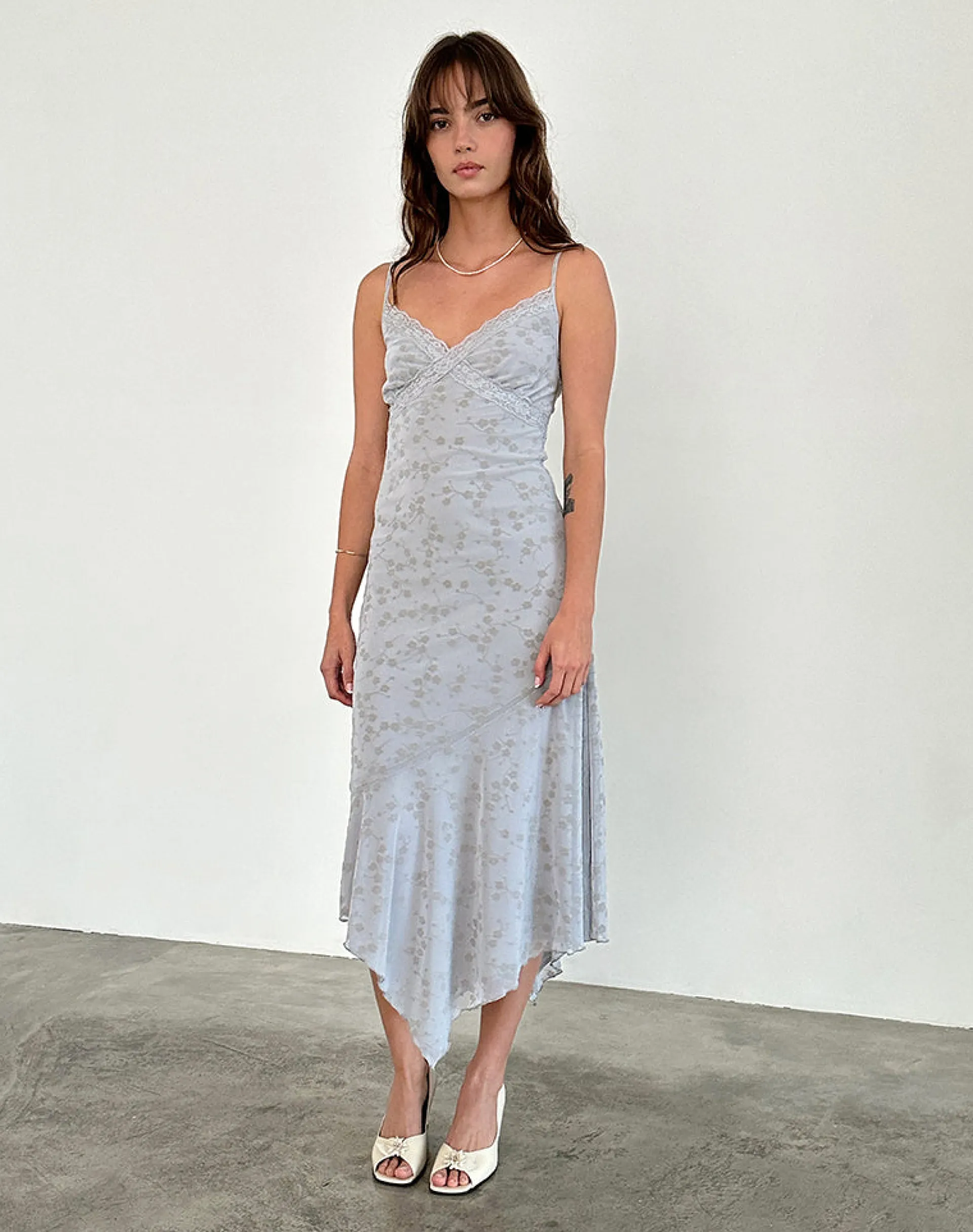 Motel Rocks Printed Dresses | Day Dresses-Devon Midi Dress in Flock Chic Petals Grey