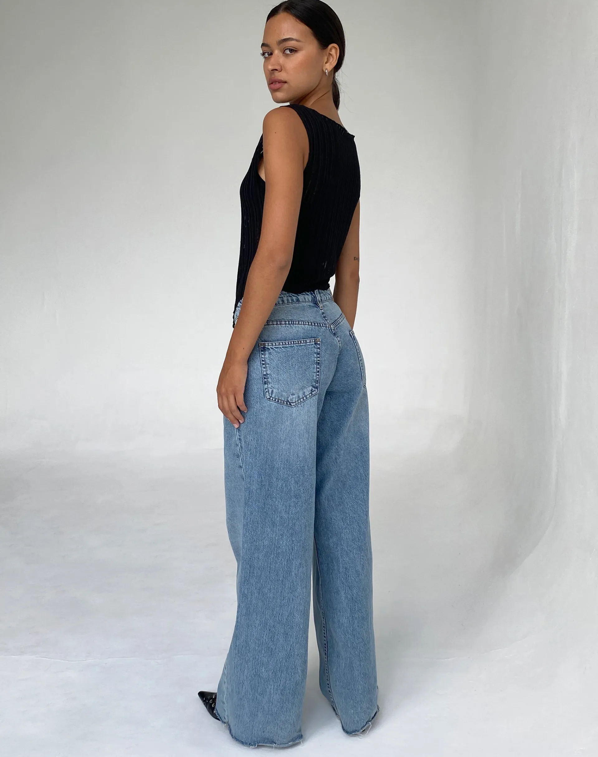 Motel Rocks Vest Tops | Basic Tops-Etta Knitted Vest Top in black