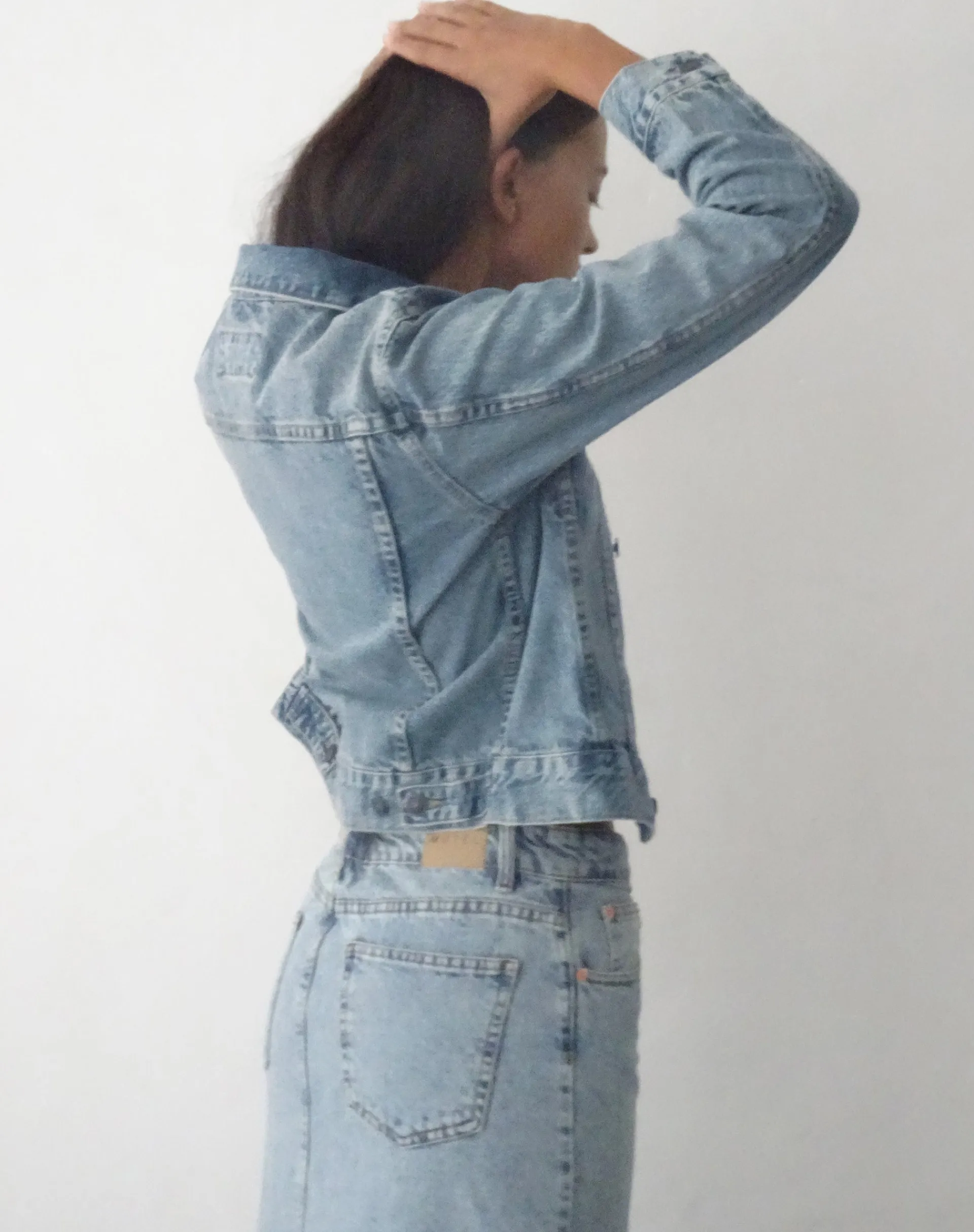 Motel Rocks Basics-Fitted Denim Jacket in Blue Wash VintageBlueWash