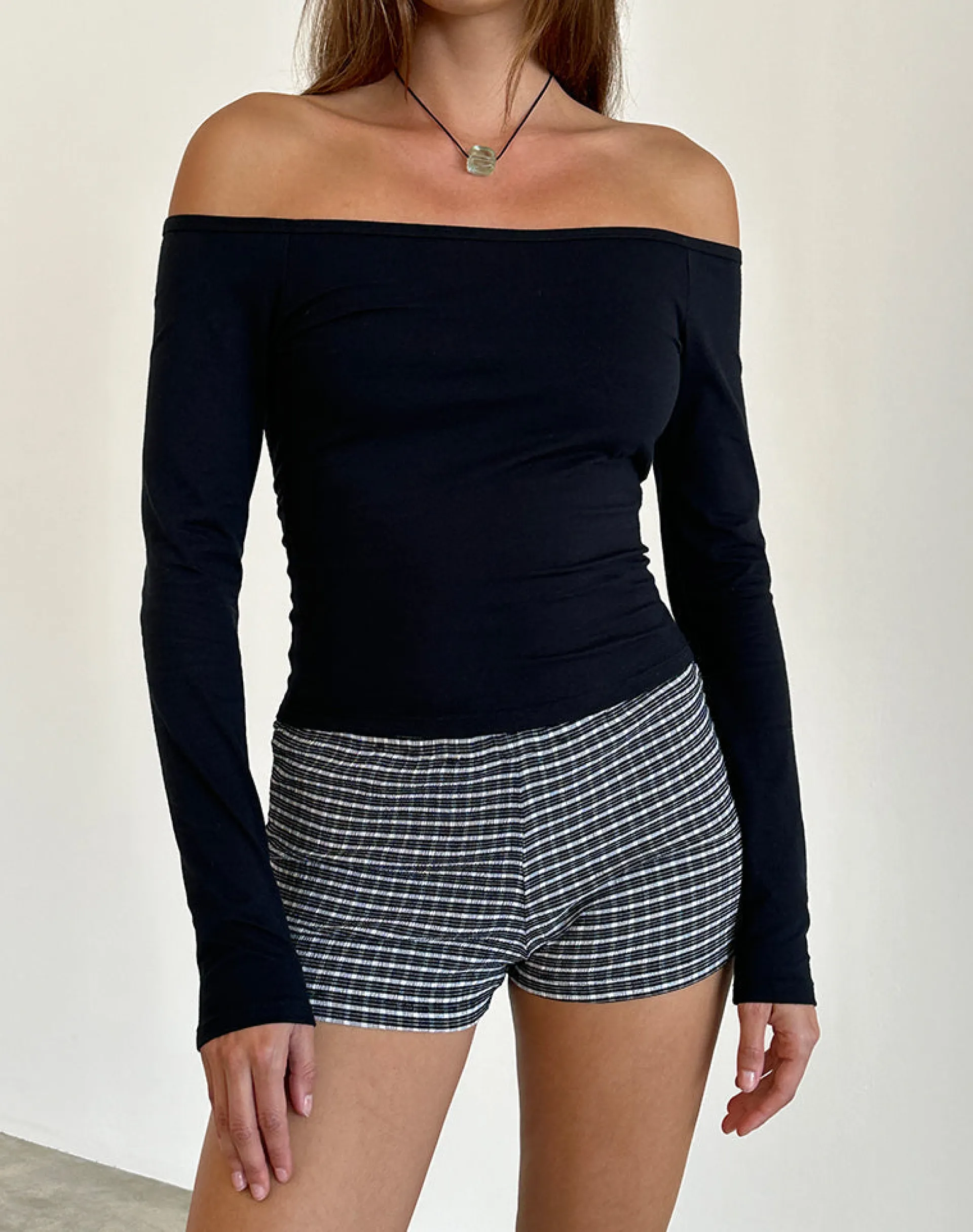Motel Rocks Basic Tops | Long Sleeve Tops-Gelbiya Long Sleeve Open Back Top in Black
