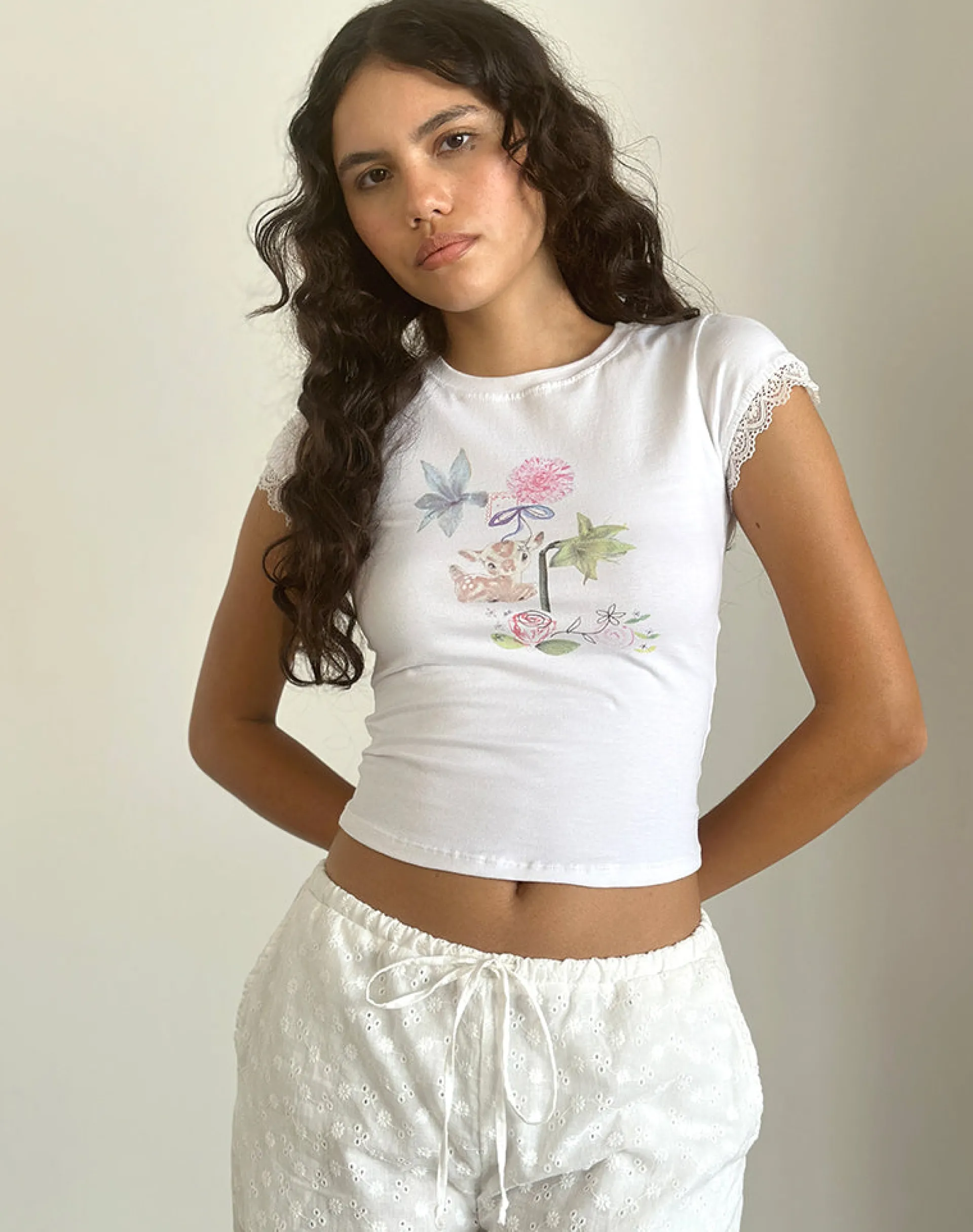 Motel Rocks Basic Tops | Printed Tops-Izzy Top in White Floral Bunch WhiteFloralBunch