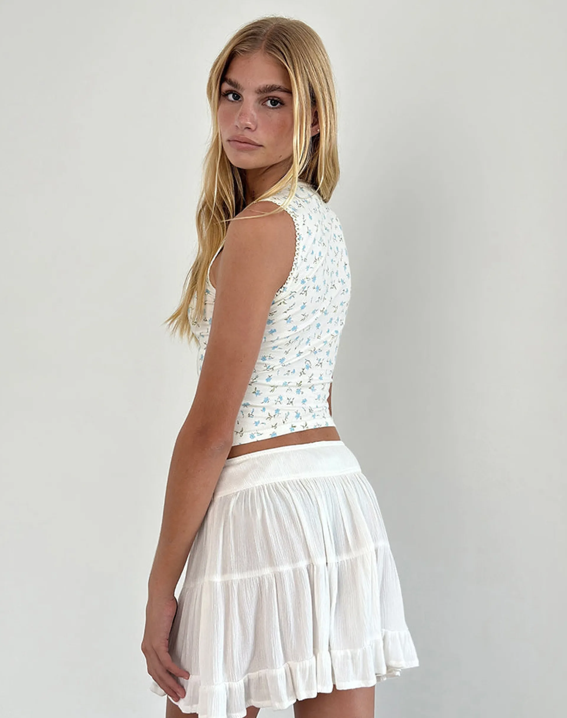 Motel Rocks Printed Tops-Jinpy Top in Pretty Petal Cream
