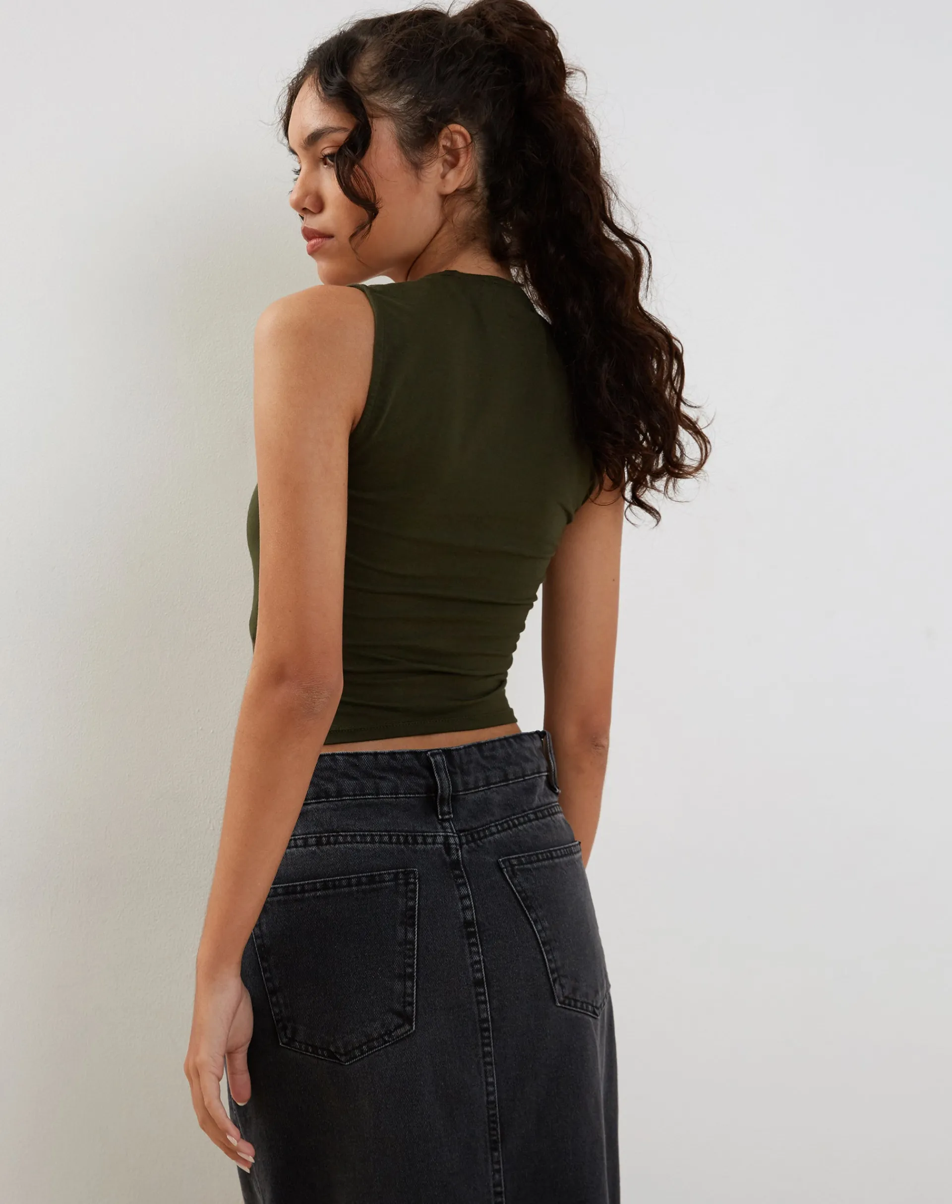 Motel Rocks Basics | Basic Tops-Jinsu Crop Top in Lycra olive
