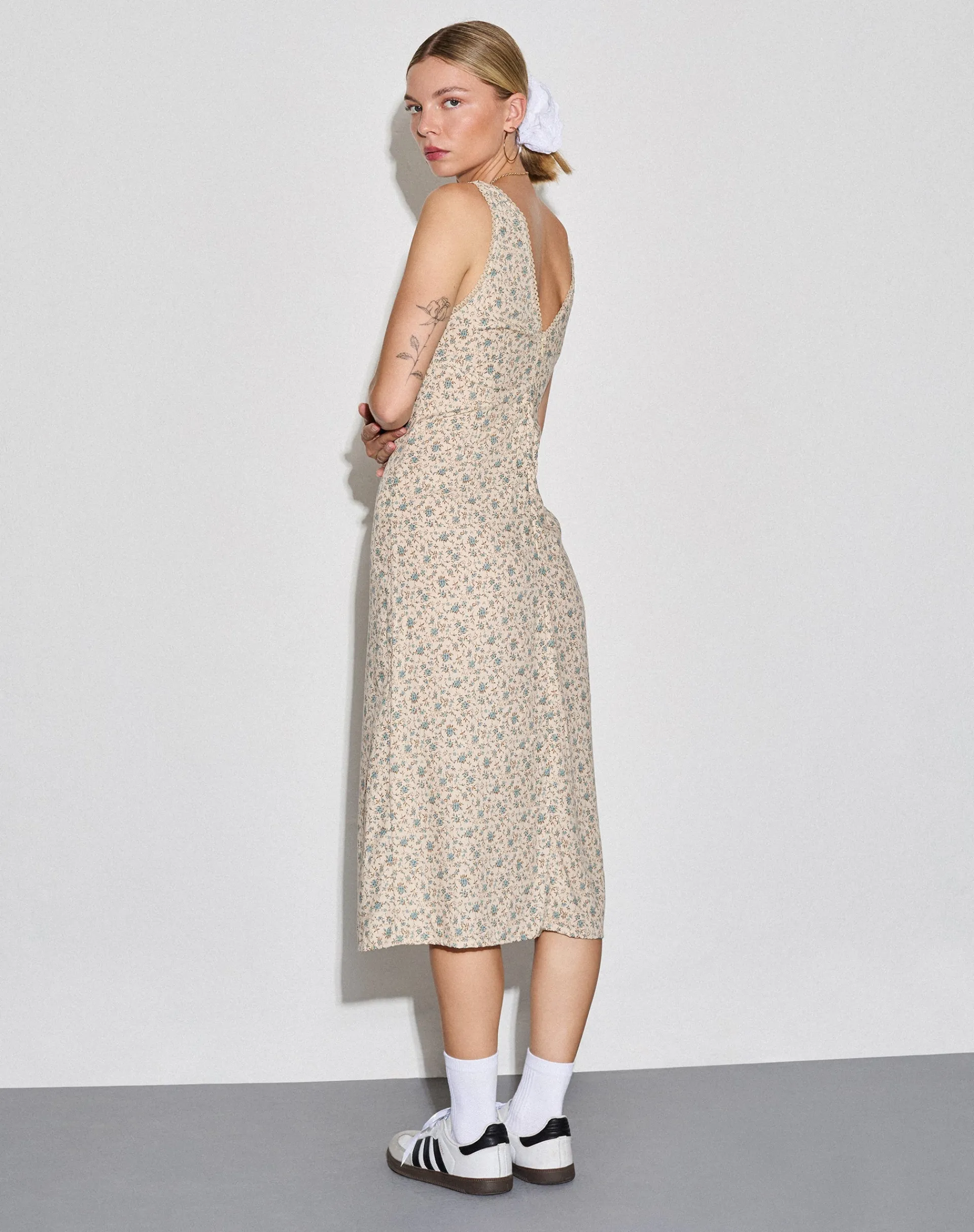 Motel Rocks Midi Dresses-Lavisha Midi Dress in Antique Blue and Ivory Floral antiqueblueandivoryfloral