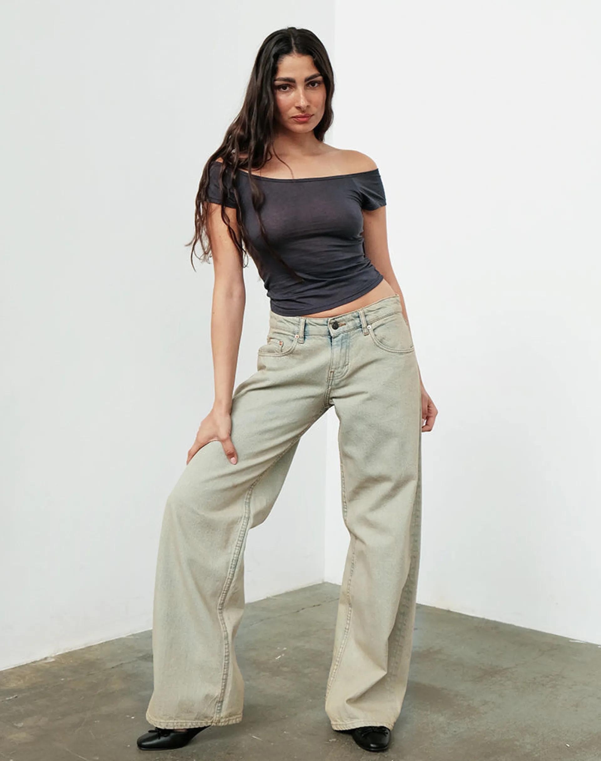 Motel Rocks Low Rise Pants | Jeans-Low Rise Roomy Jeans in Desert Sand Wash desertsandwash