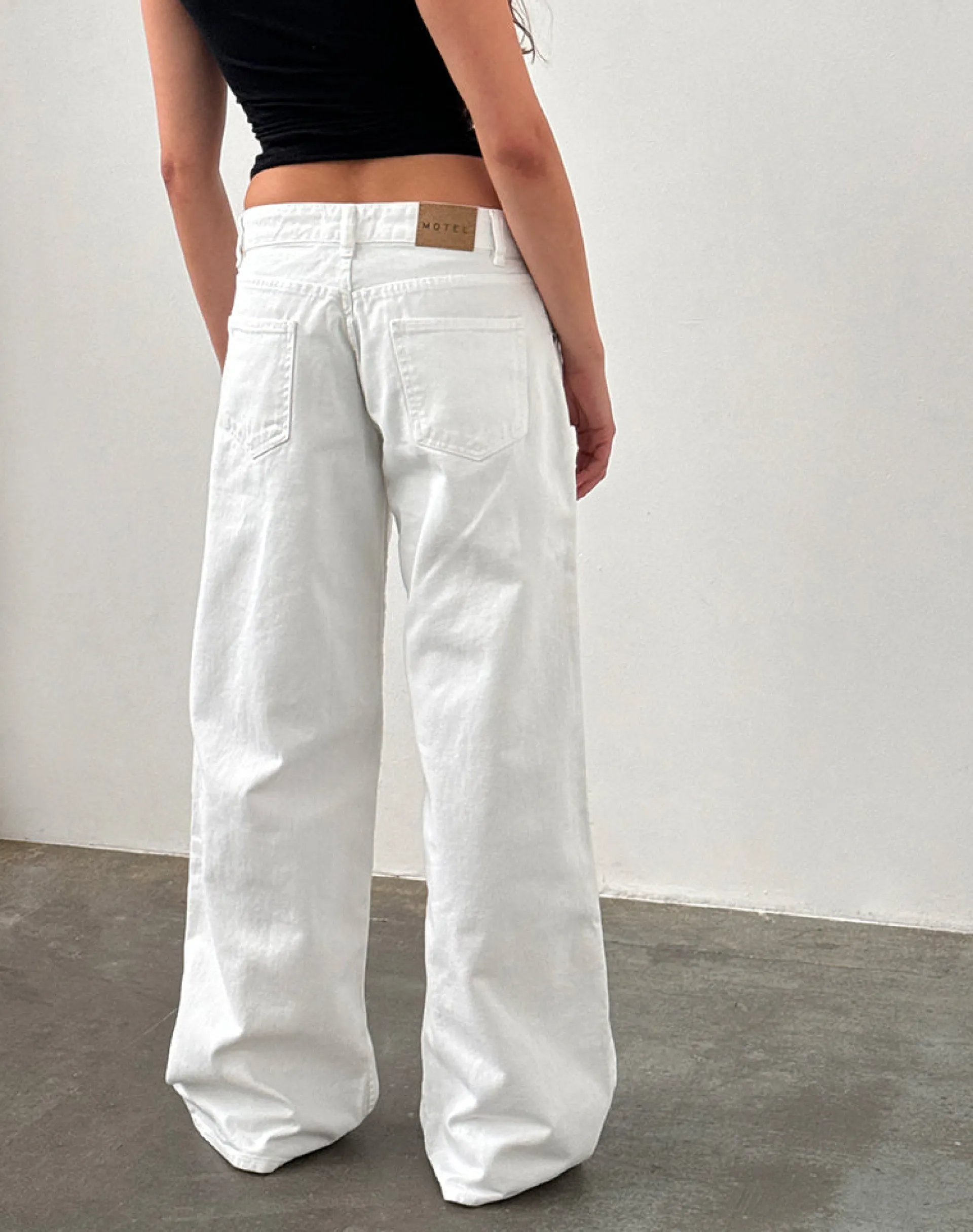 Motel Rocks Jeans | Roomy Jeans-Low Rise Roomy Jeans in True White truewhite