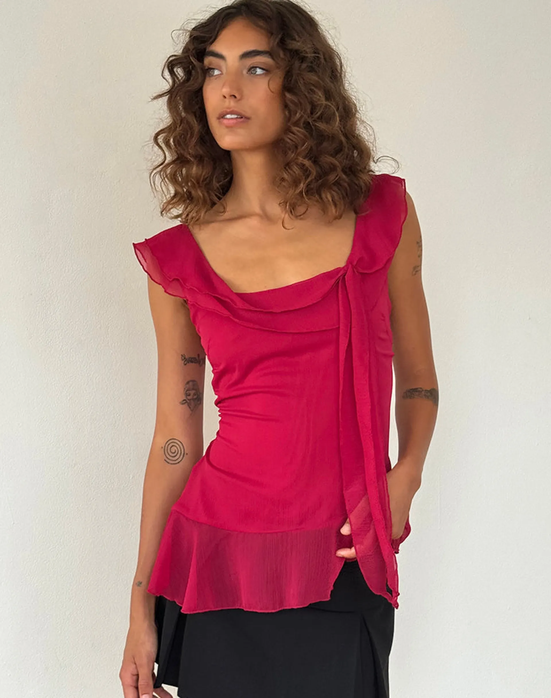 Motel Rocks Going Out Tops-Piro Ruffle Longline Top in Burgundy