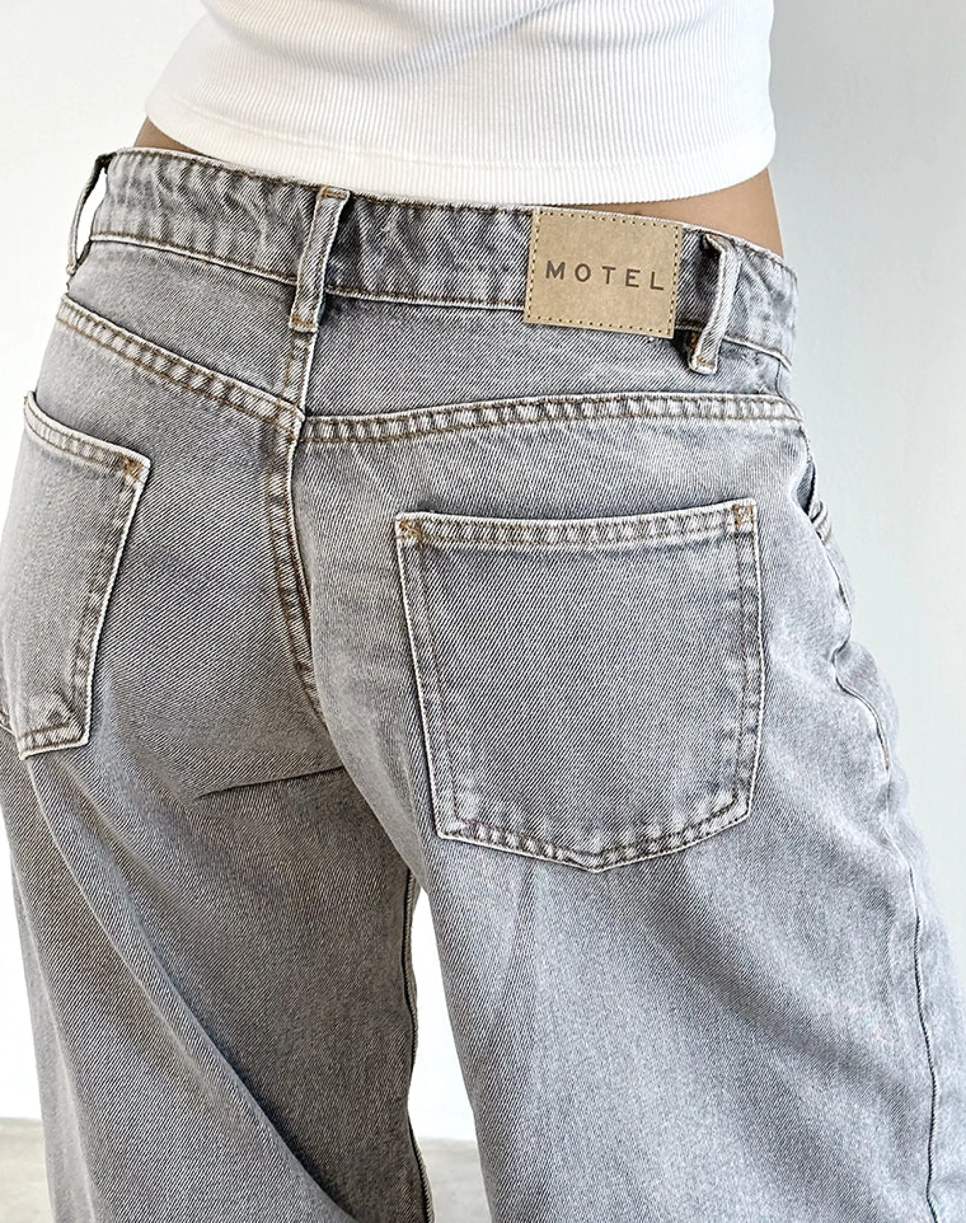 Motel Rocks Jeans | Roomy Jeans-Roomy Extra Wide Low Rise Jeans in Grey Wash GreyWash