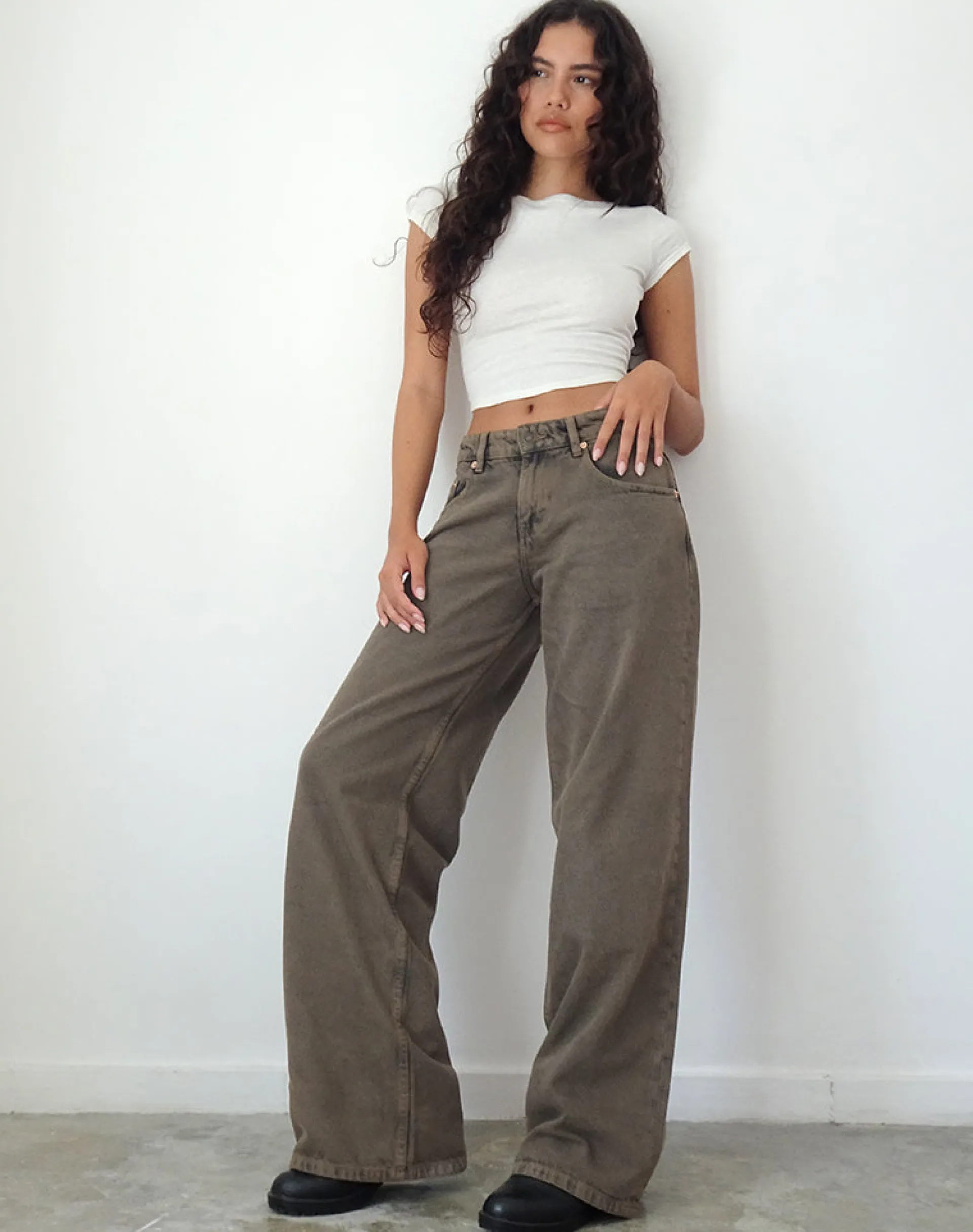 Motel Rocks Jeans | Roomy Jeans-Roomy Extra Wide Low Rise Jeans in Dark Black Sand DarkBlackSand