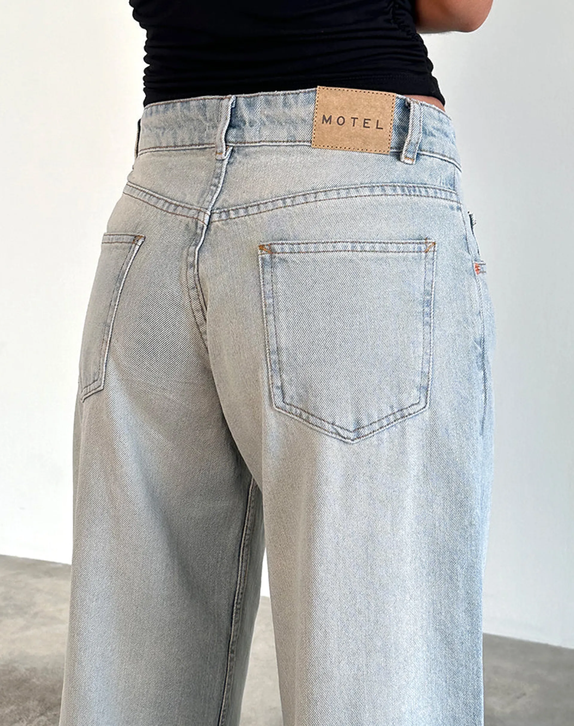 Motel Rocks Jeans | Roomy Jeans-Roomy Extra Wide Low Rise Jeans in Sand Bleach Extreme sandbleachextreme