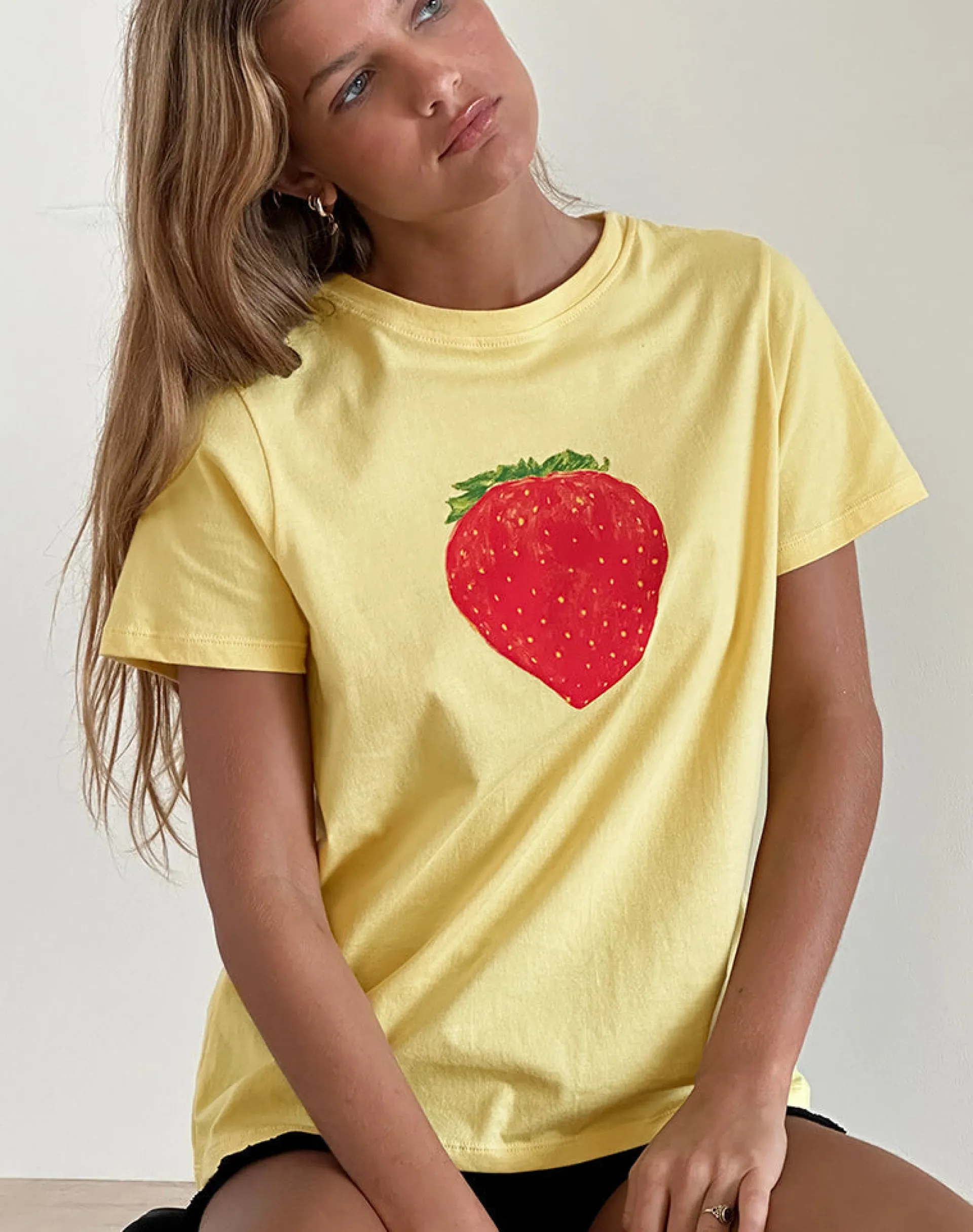 Motel Rocks Basic Tops | Printed Tops-Saki Tee in Lemonade Oversized Strawberry LemonadeOversizedStrawberry