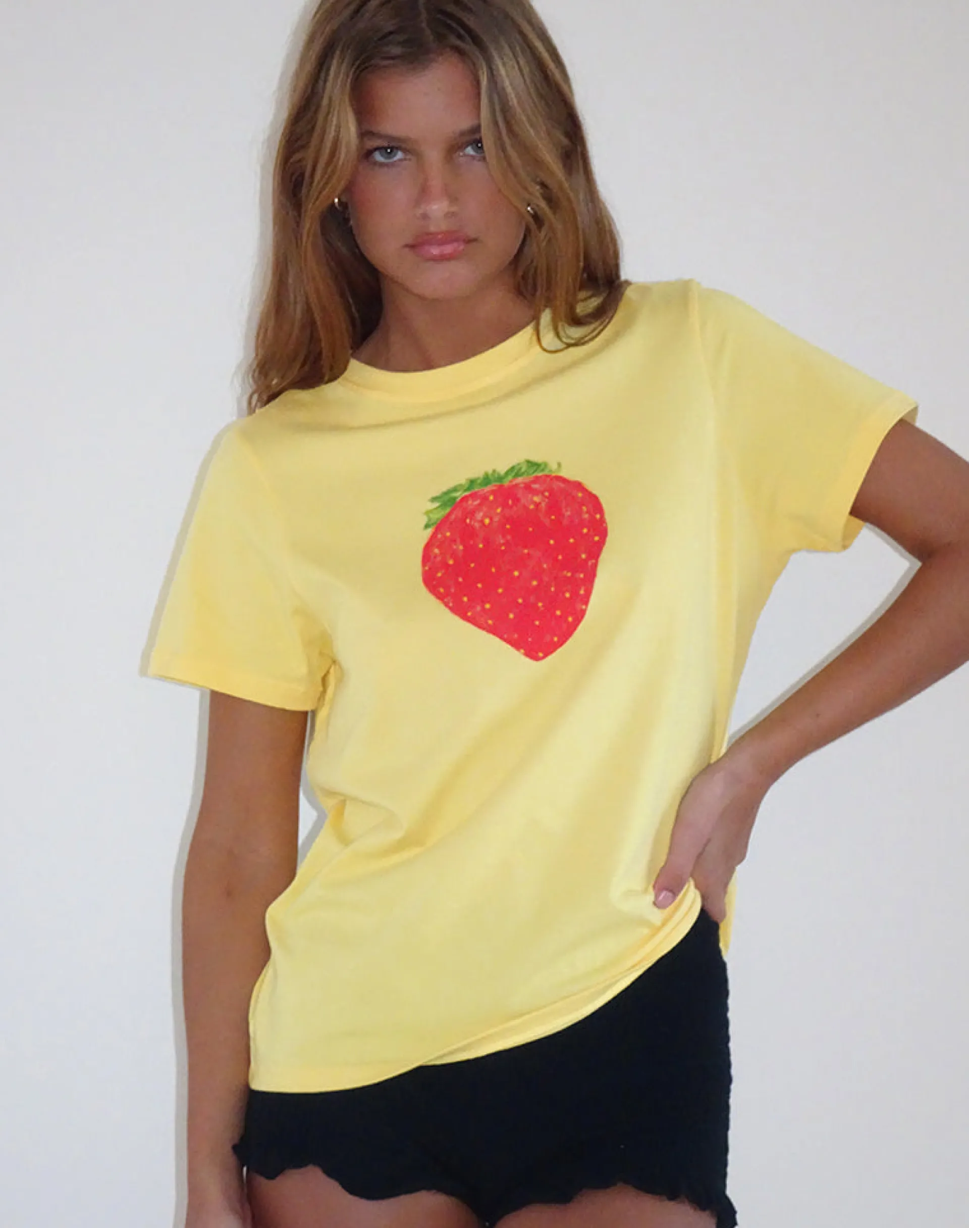 Motel Rocks Basic Tops | Printed Tops-Saki Tee in Lemonade Oversized Strawberry LemonadeOversizedStrawberry