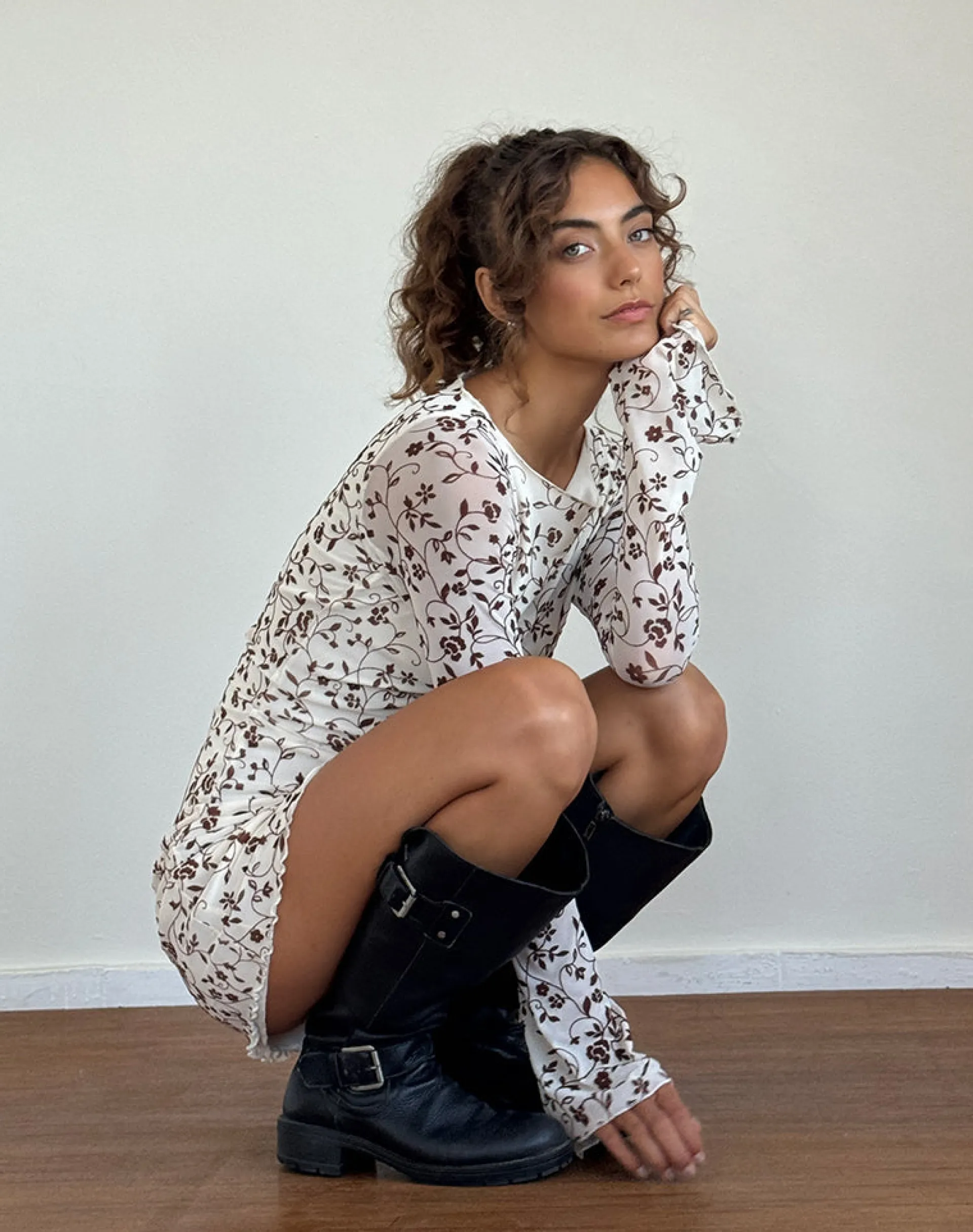Motel Rocks Printed Dresses | Day Dresses-Sevila Long Sleeve Mini Dress in Stem Flower Flock Brown StemFlowerFlockBrown