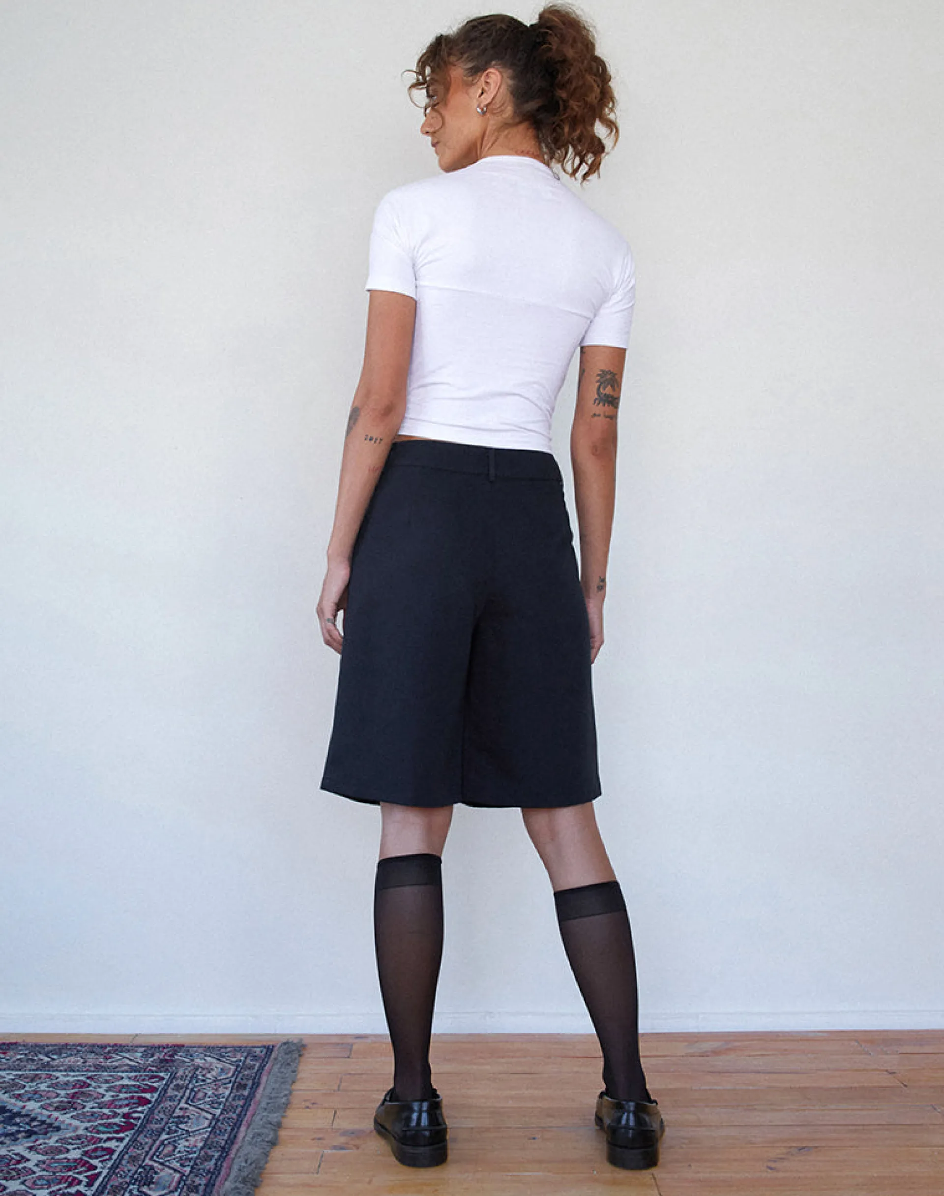 Motel Rocks Basics-Sintya Tailored Capri Shorts in Navy