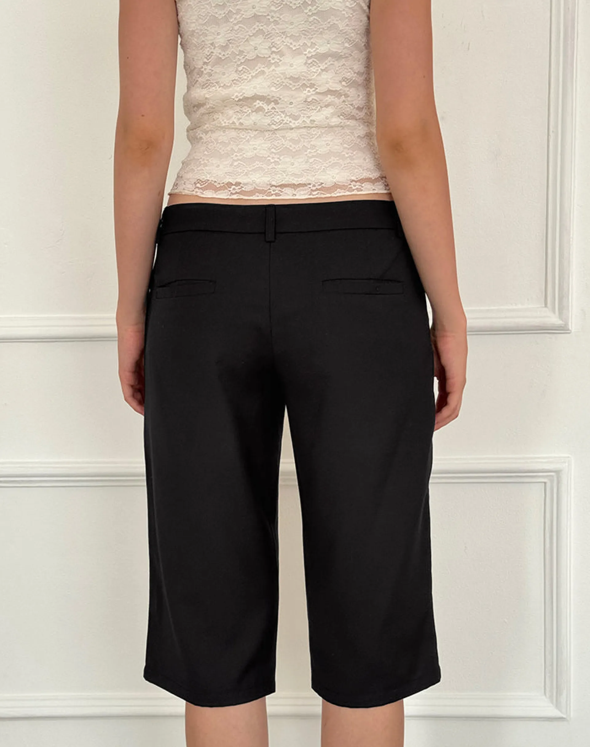 Motel Rocks Basics-Tuni Capri Trousers in Tailoring Black TailoringBlack
