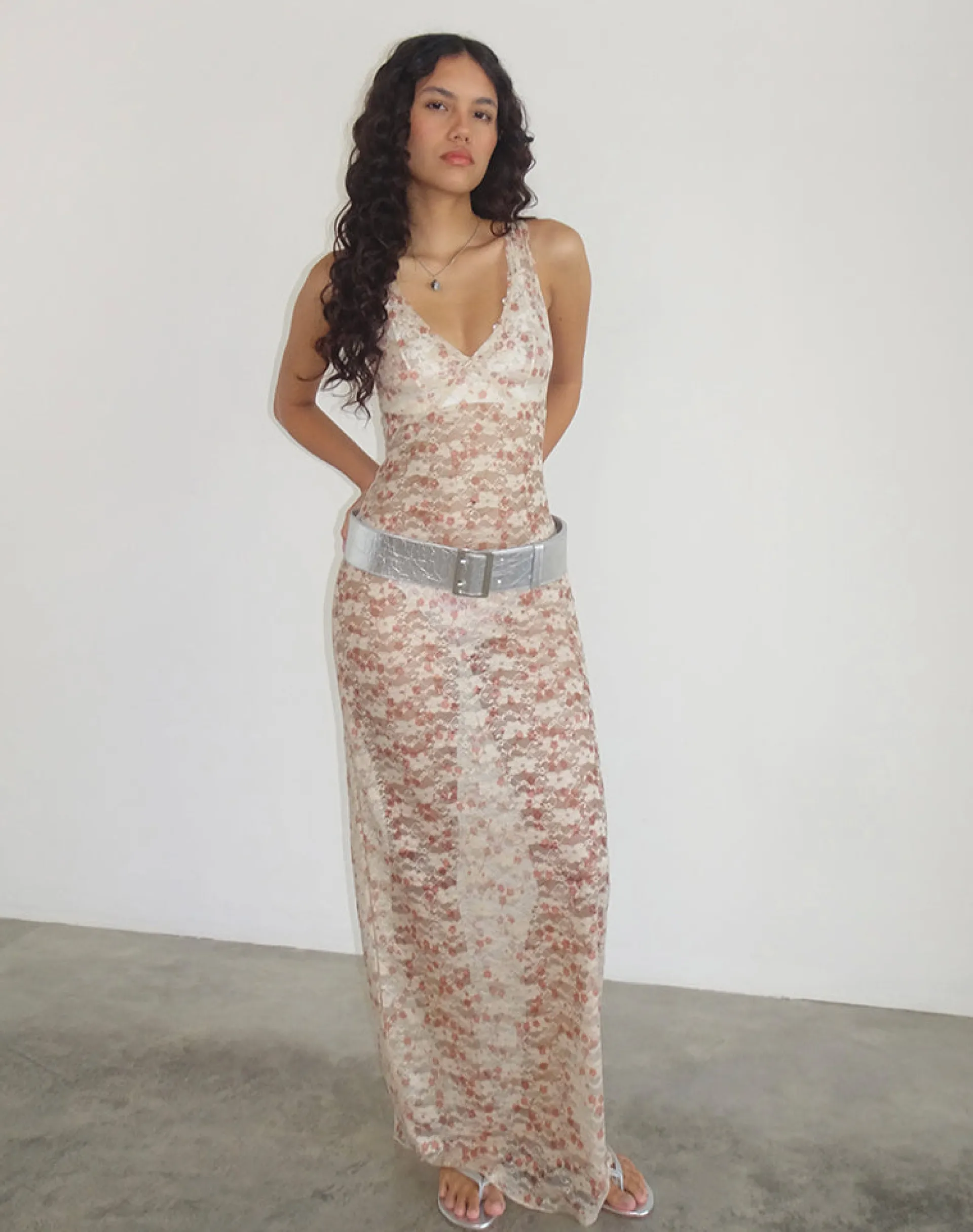 Motel Rocks Printed Dresses | Party Dresses-Valtheni Maxi Dress in Chic Petal Pink Lace