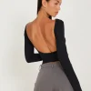 Motel Rocks Basics-Xiabon Long Sleeve Crop Top in black